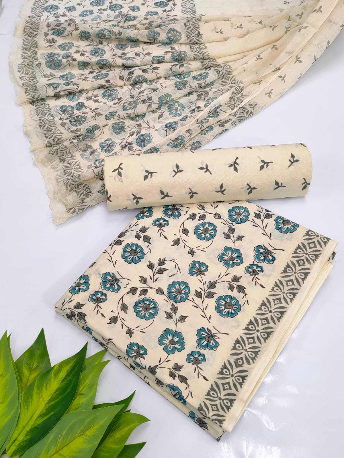 Hand Block Cotton Salwar Suit Set with Chiffon Dupatta - TSPSCFVJA56
