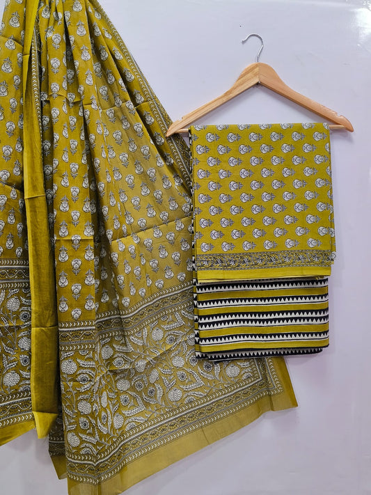 Cotton Screen Print Salwar Suit with Cotton Dupatta  - TSPSMVVSP57